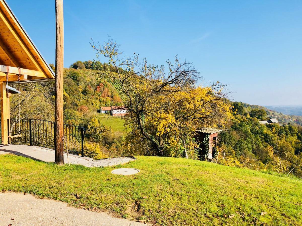 Ferienwohnung Die Mayerei Kitzeck im Sausal Exterior foto